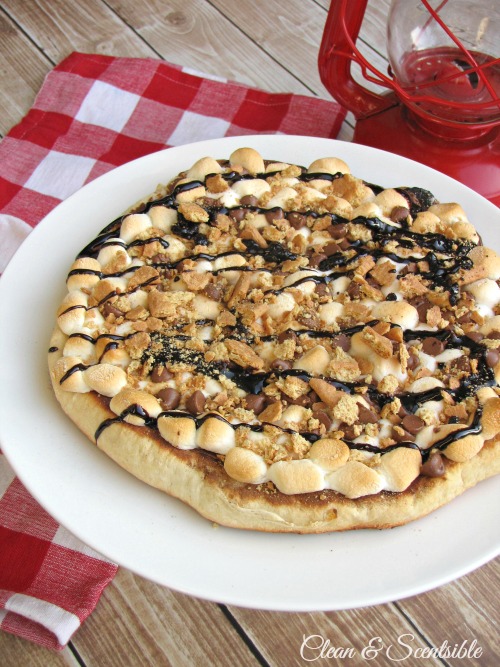 delicious Grilled Smores Pizza