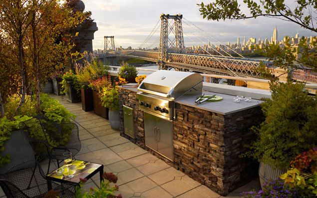 outdoor kitchen